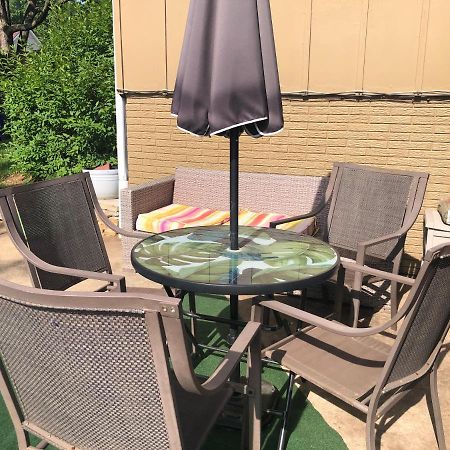 Becky & Marvels 420 Stay - Private Room Kansas City Exterior foto