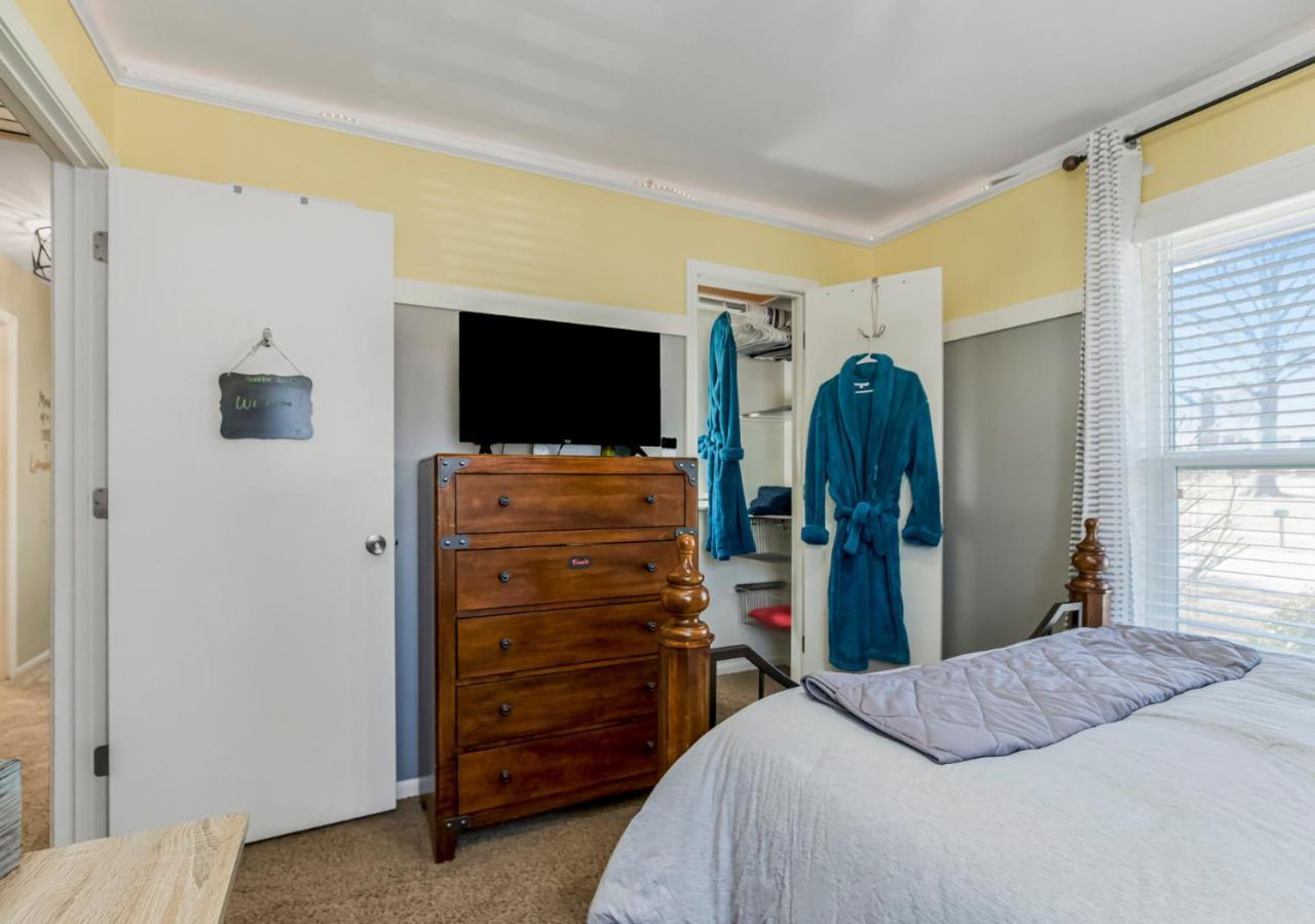 Becky & Marvels 420 Stay - Private Room Kansas City Exterior foto